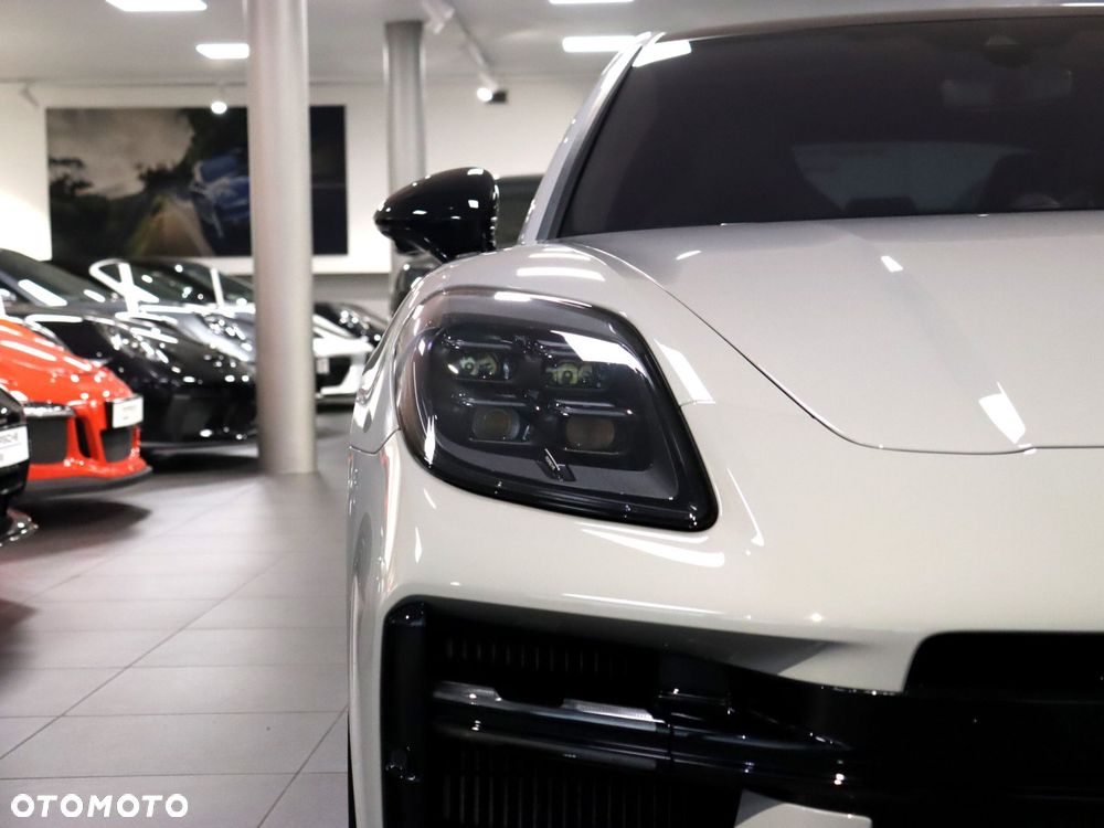 Porsche Panamera 4S E-Hybrid PHEV - 9