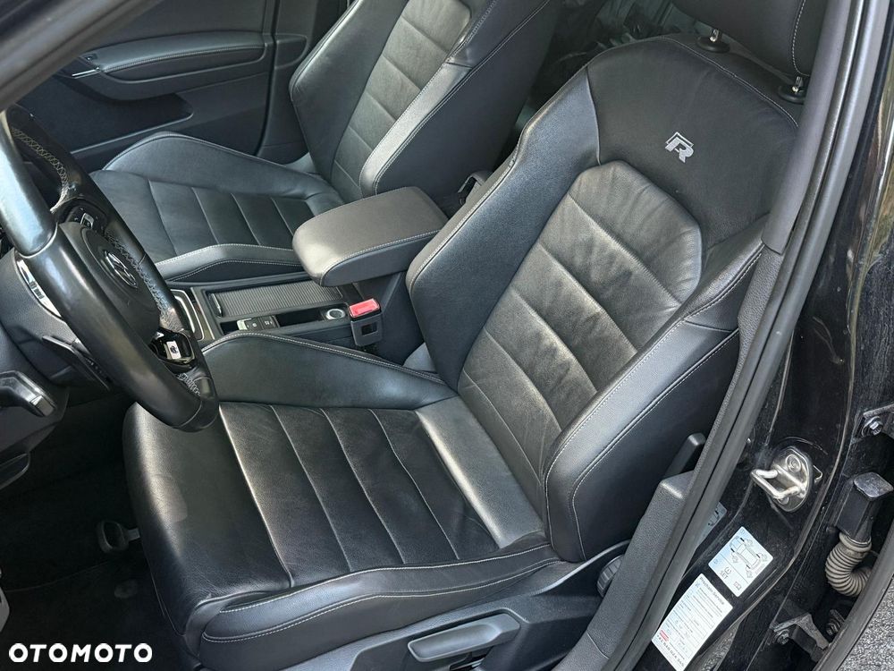Volkswagen Golf - 16