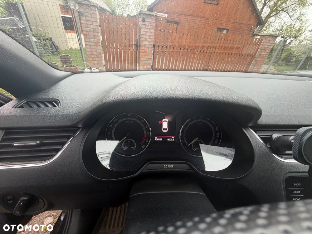 Skoda Octavia 2.0 TDI SCR 4x4 L&K DSG - 2