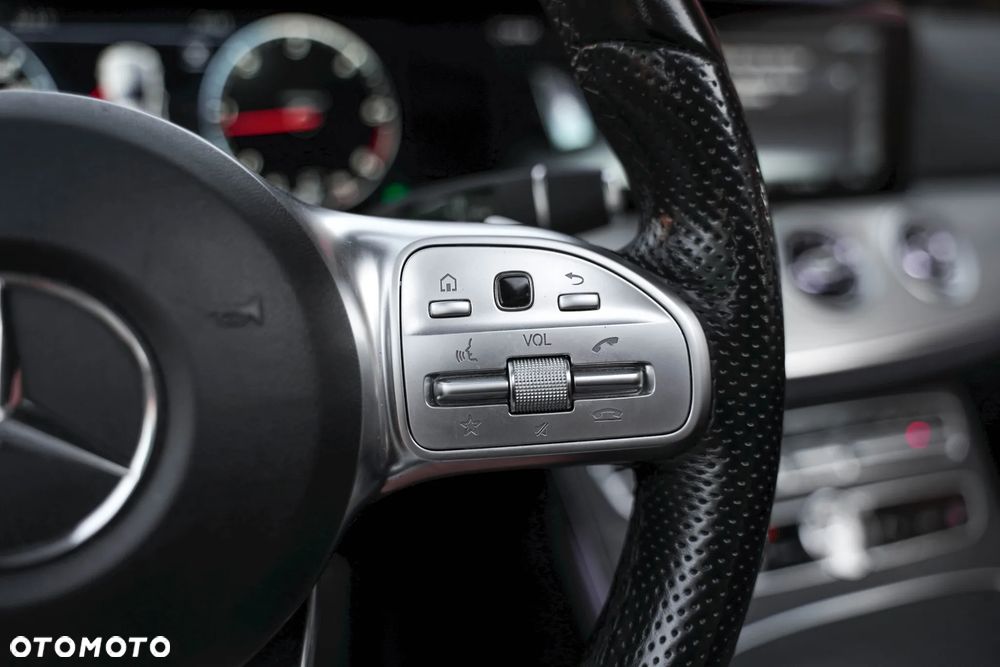 Mercedes-Benz Klasa E 220 d 4-Matic AMG - 14