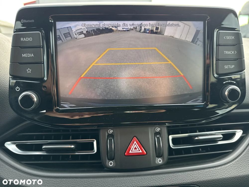 Hyundai i30 1.5 DPI Comfort - 25