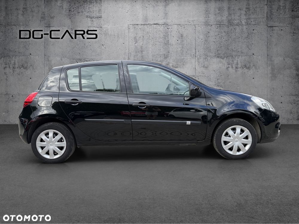Renault Clio 1.2 16V 75 Expression - 27