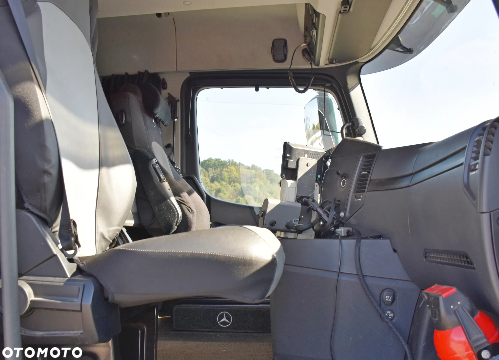 Mercedes-Benz AROCS 3363 * DO TRANSPORTU DREWNA * LOGLIFT F 251S / 6x4 - 12