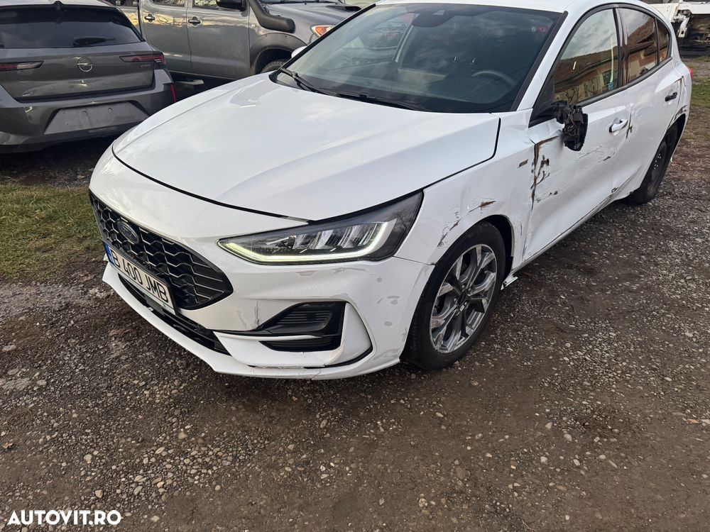 Ford Focus 1.0 EcoBoost MHEV ST-Line X - 5