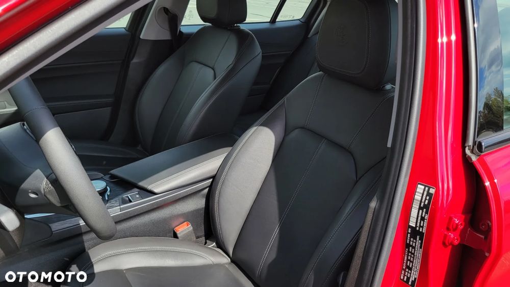 Alfa Romeo Giulia 2.0 Turbo 16V AT8-Q4 Ti - 22