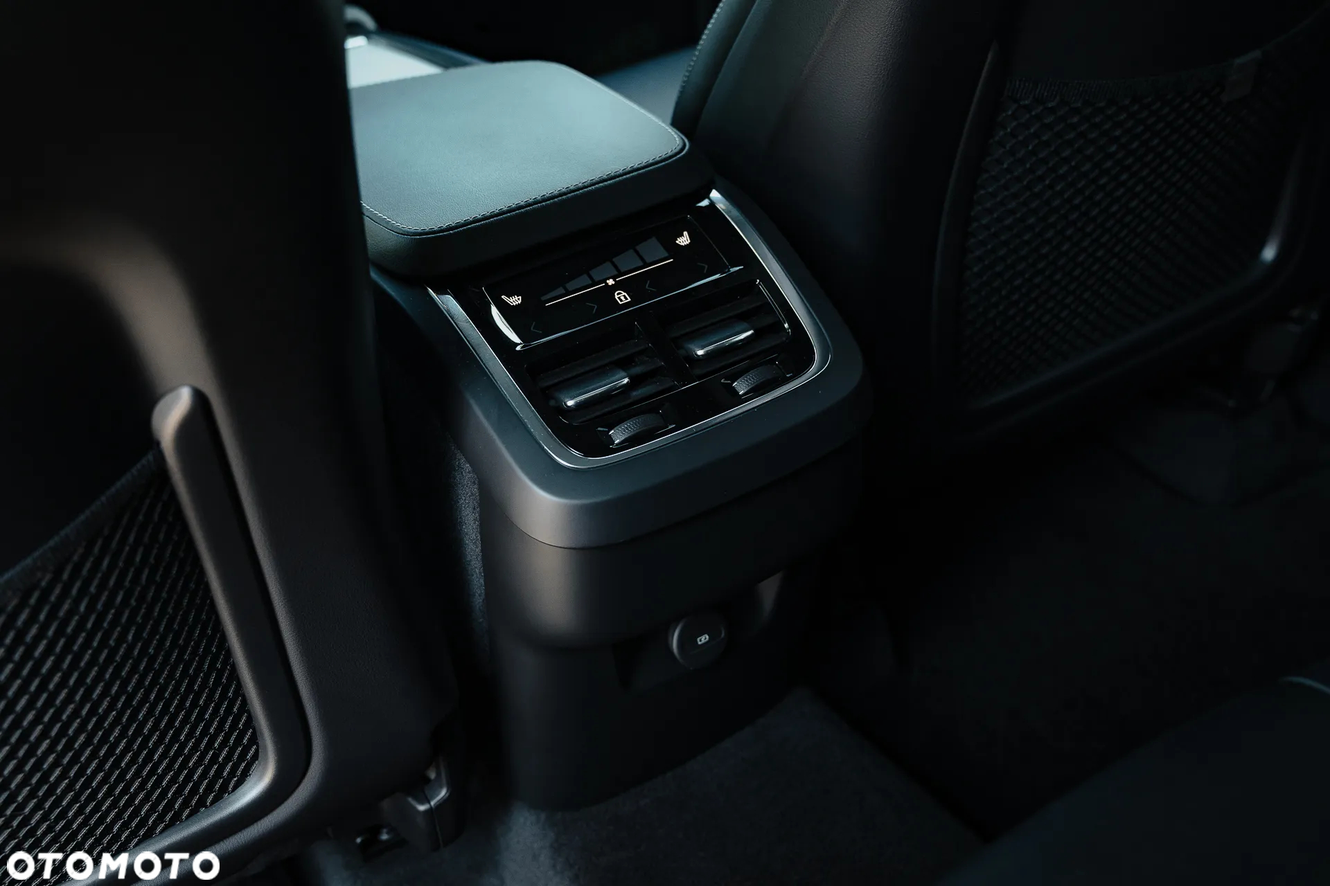 Volvo XC 90 - 27
