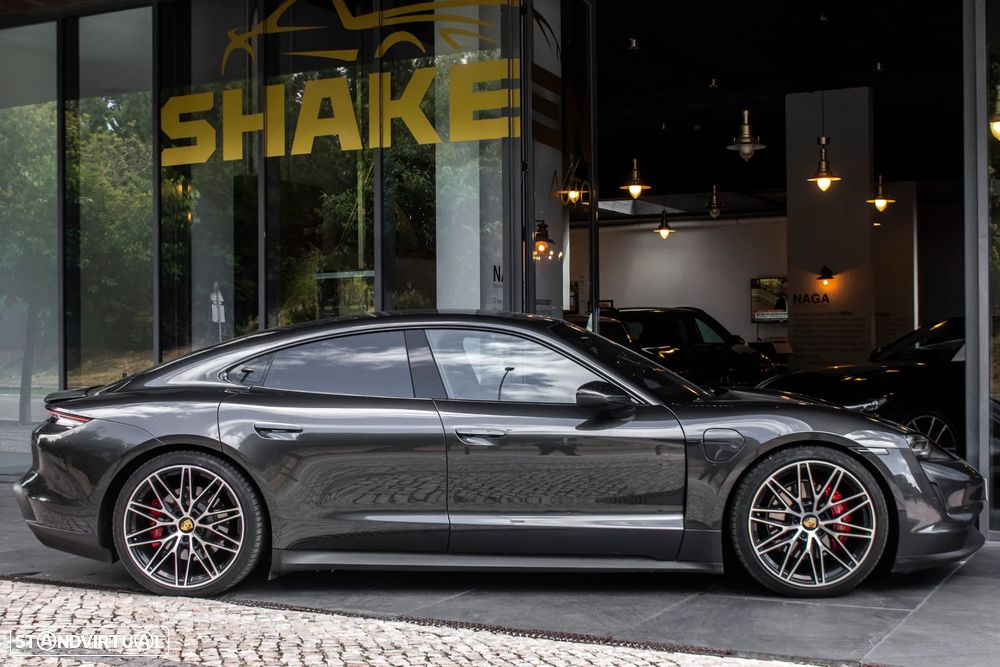 Porsche Taycan 4S - 5