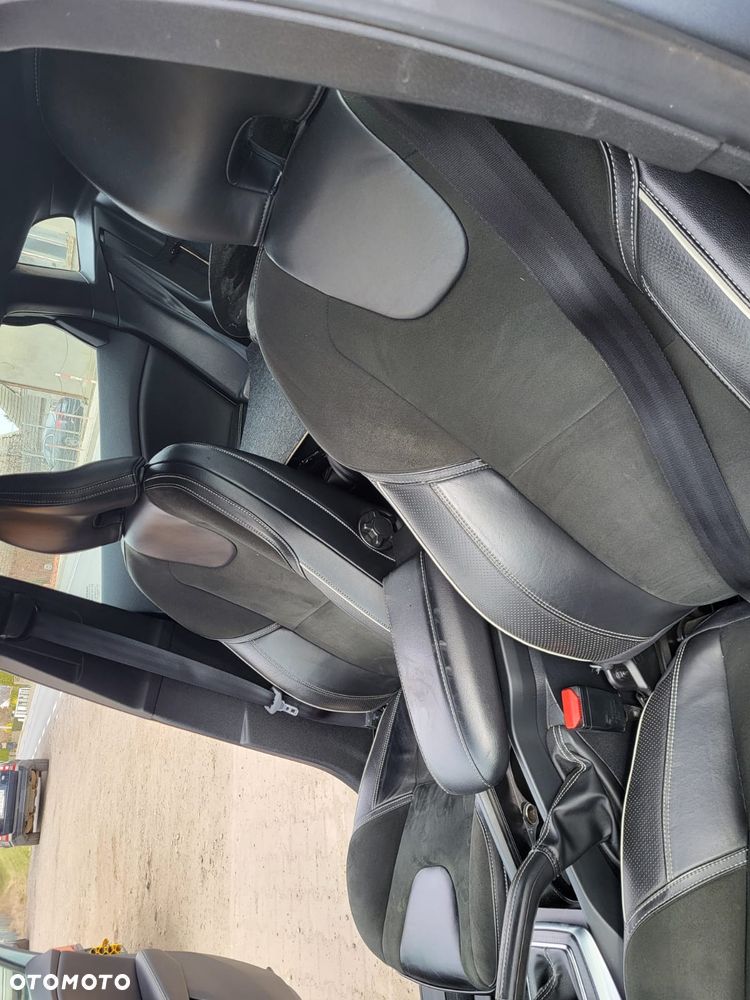 Volvo V40 D3 Geartronic Summum - 25