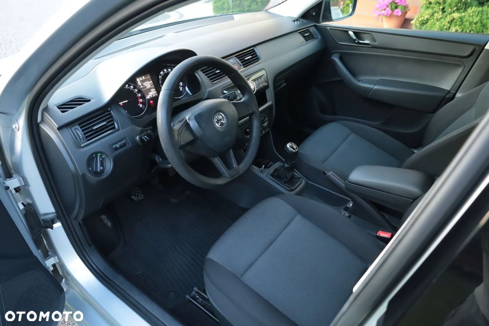 Skoda RAPID Spb 1.6 TDI DPF Active - 8