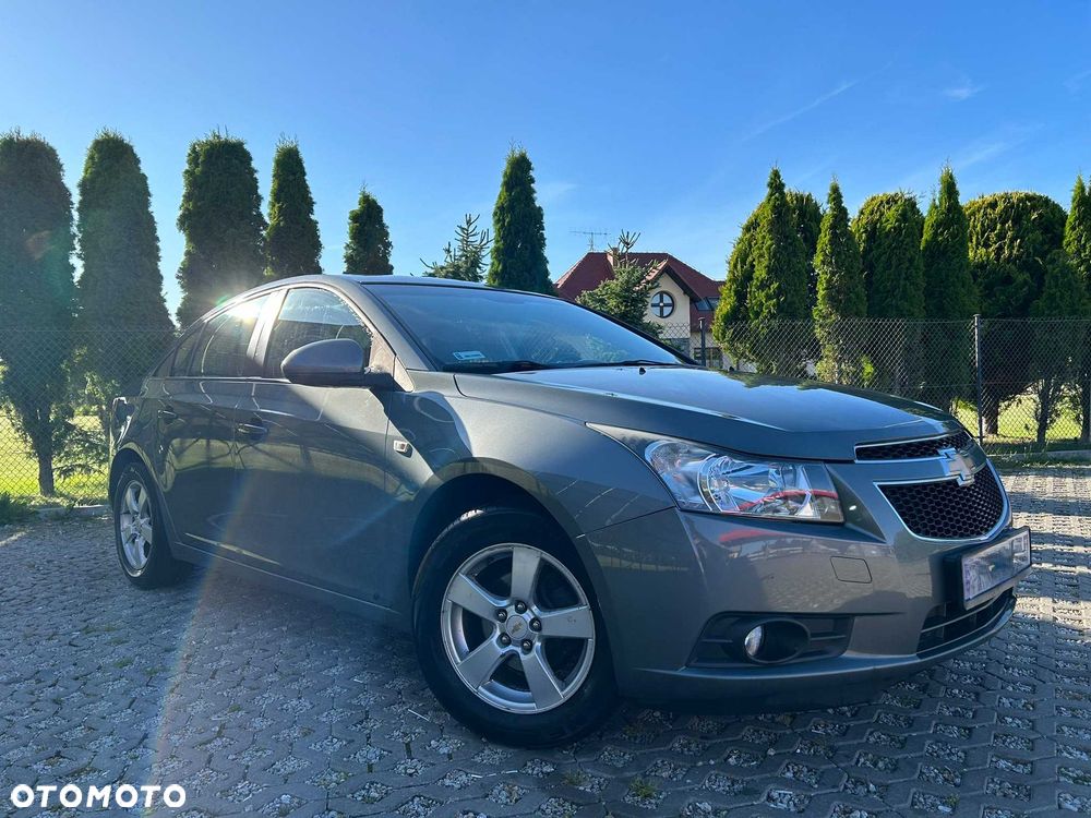 Chevrolet Cruze - 1