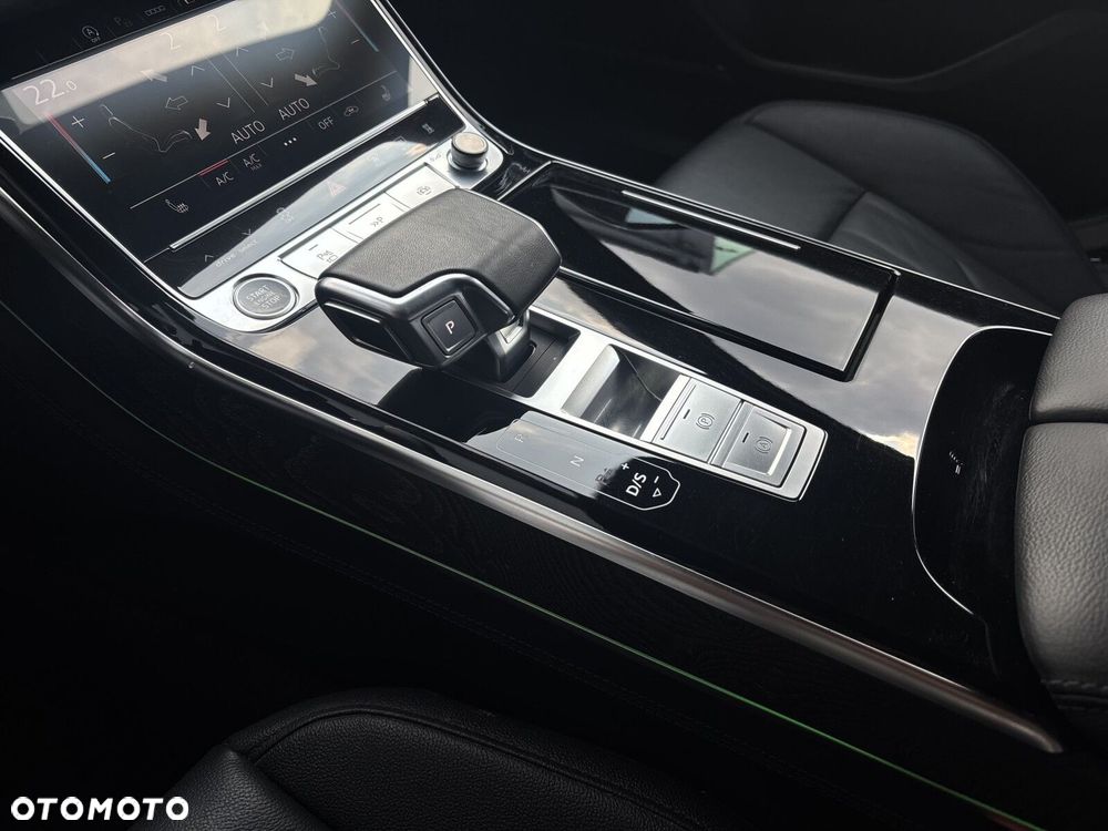 Audi A8 - 19