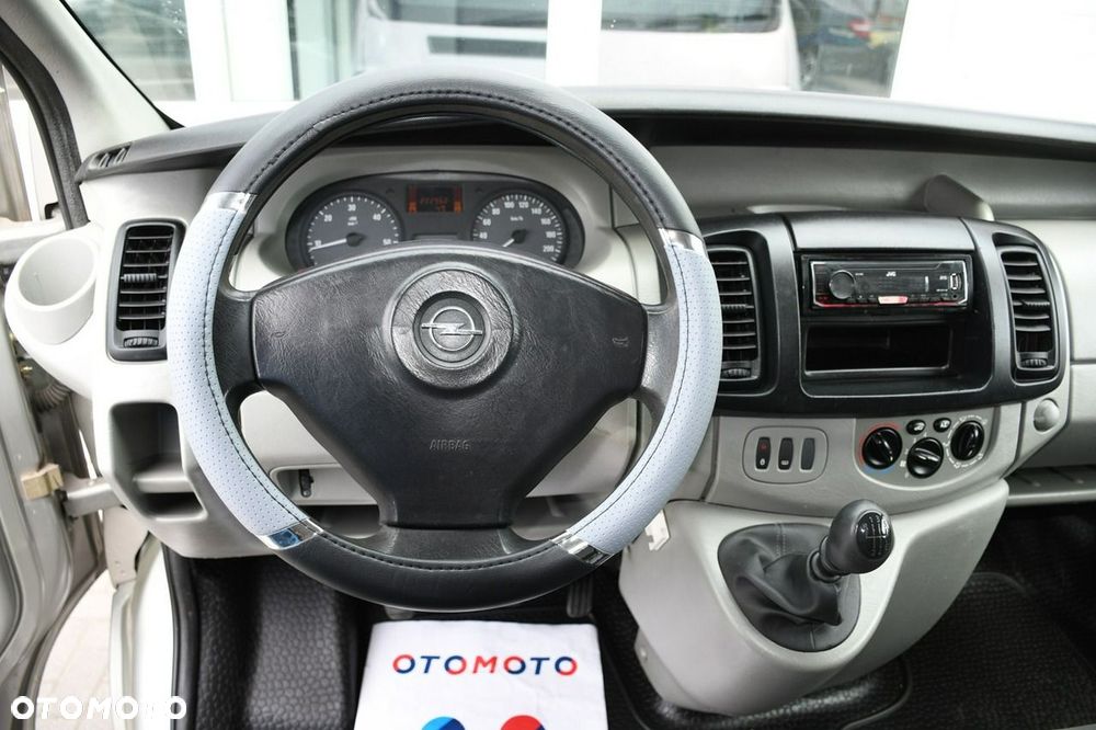 Opel Vivaro - 21