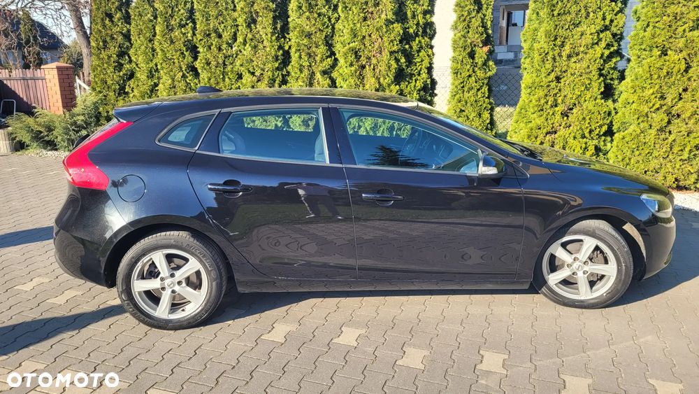Volvo V40 D2 Momentum - 14