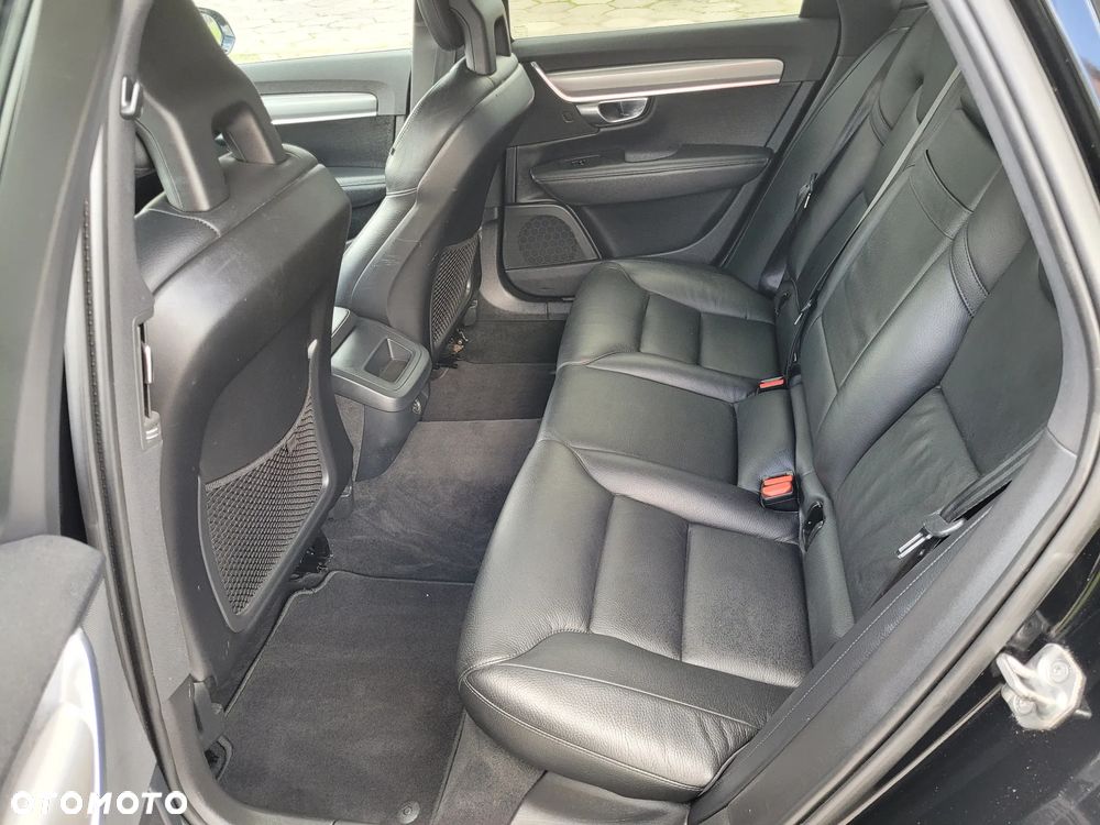 Volvo V90 D4 Geartronic Momentum - 13