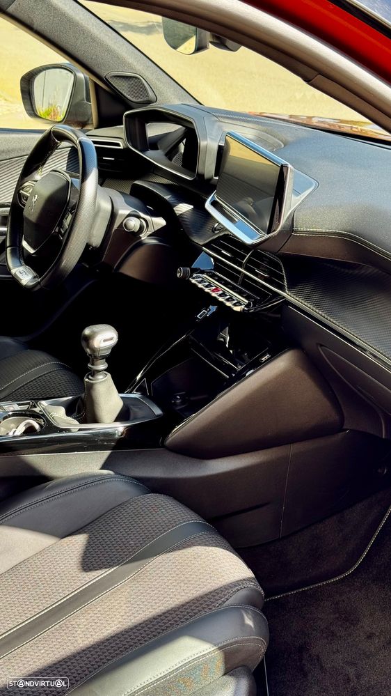 Peugeot 2008 PureTech 130 Stop&Start GT-Line Edition - 15