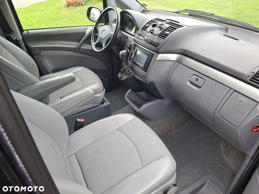 Mercedes-Benz Viano - 11