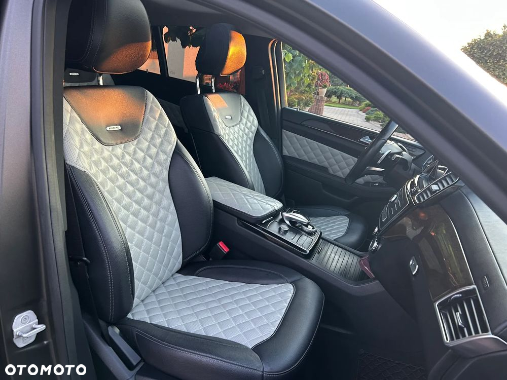 Mercedes-Benz GLE 450 Coupe AMG 4Matic 9G-TRONIC AMG Line - 2