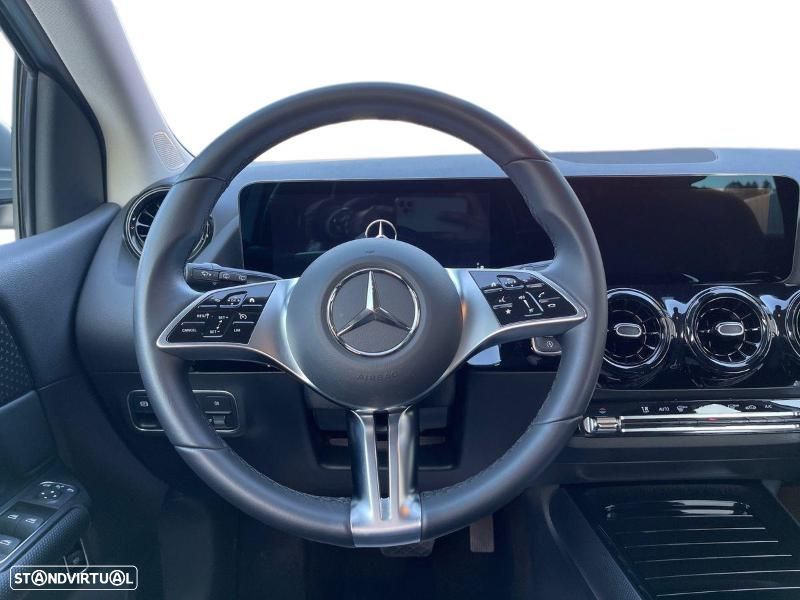 Mercedes-Benz B 180 d - 13