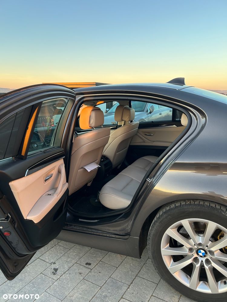 BMW Seria 5 520d - 6