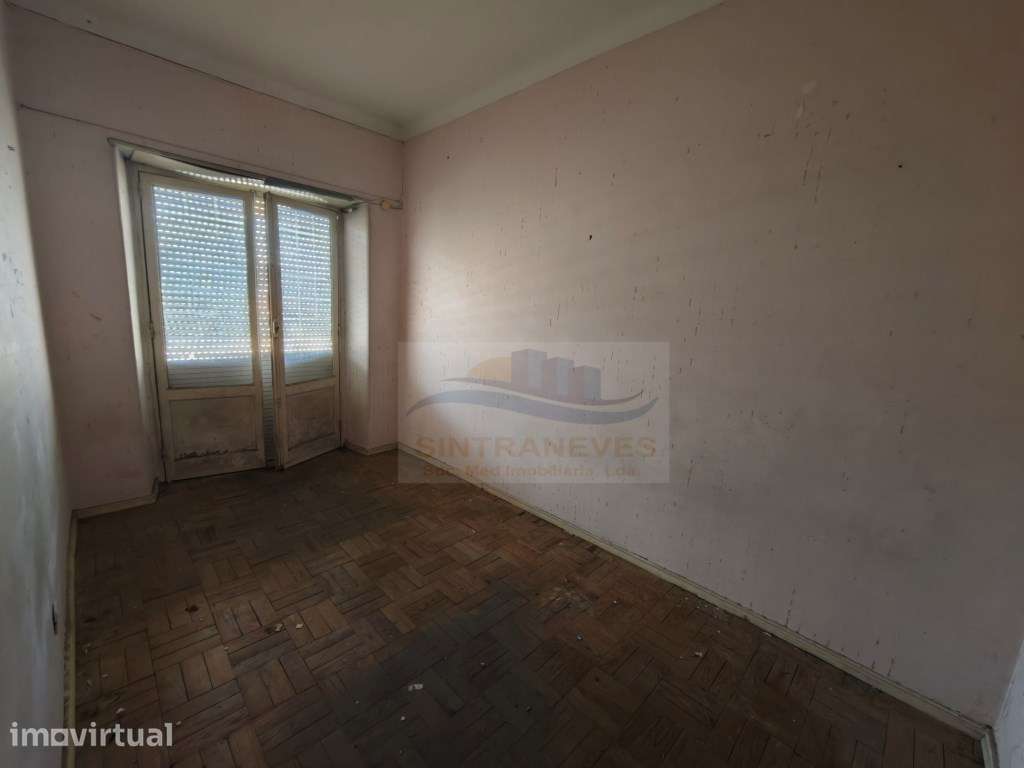 Oportunidade de Investimento em T2 na Amadora (vendido à melhor ofe... - Grande imagem: 5/8