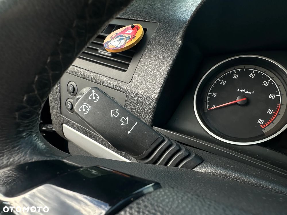 Opel Zafira - 19