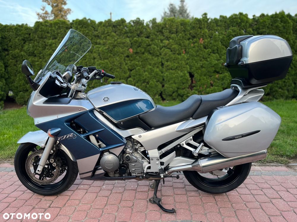 Yamaha FJR - 9