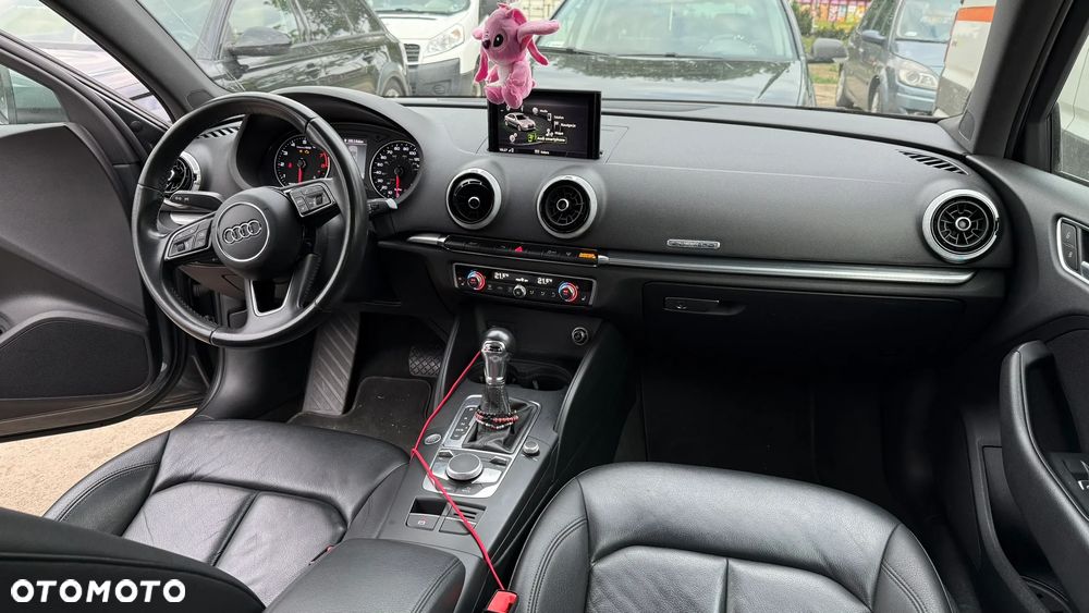 Audi A3 Limousine 40 TFSI Quattro S tronic - 10