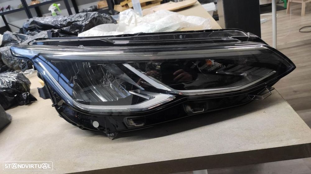 farol direito Led Golf 8 - 1