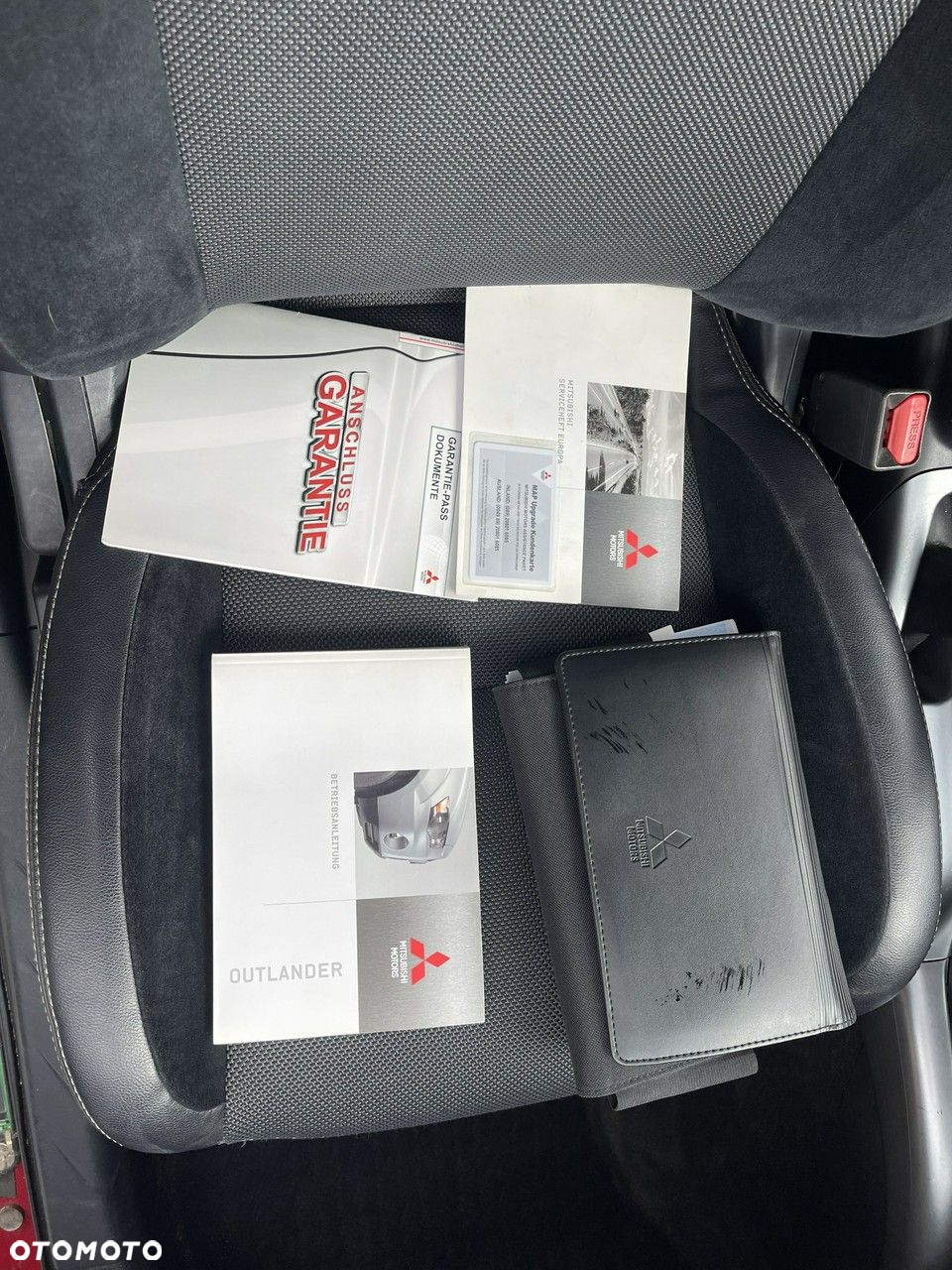 Mitsubishi Outlander 2.2 DI-D 4WD Invite - 13