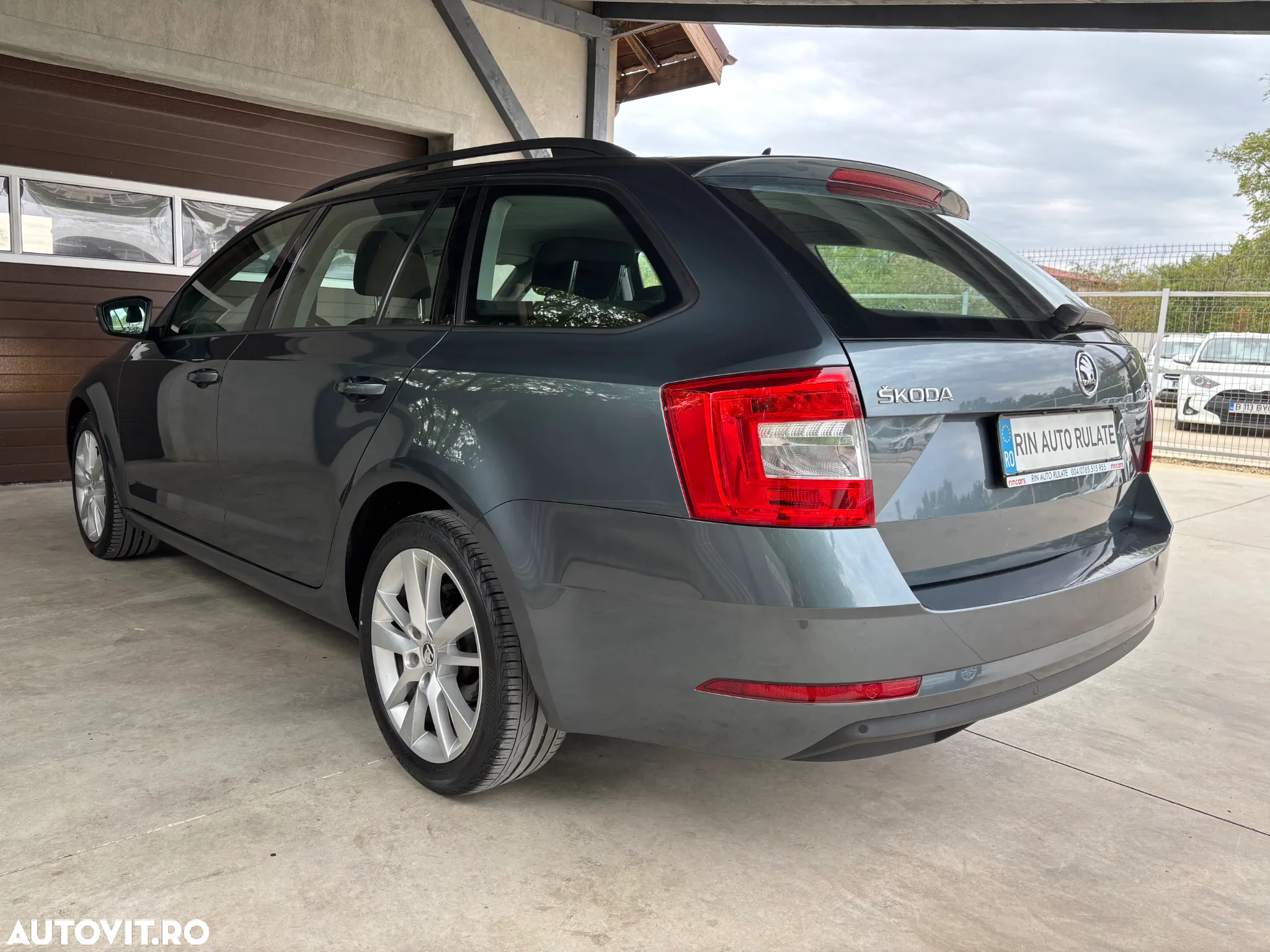 Skoda Octavia Combi Diesel 1.6 TDI Active - 5