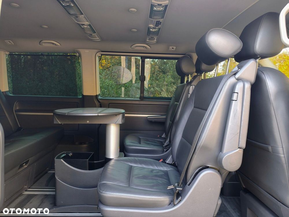 Volkswagen Multivan - 19
