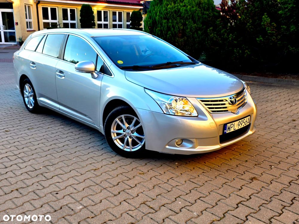 Toyota Avensis - 6