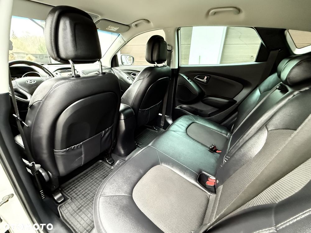 Hyundai ix35 blue 1.6 2WD Finale Gold - 17