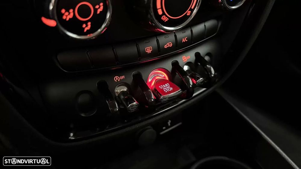 MINI Clubman One D - 23