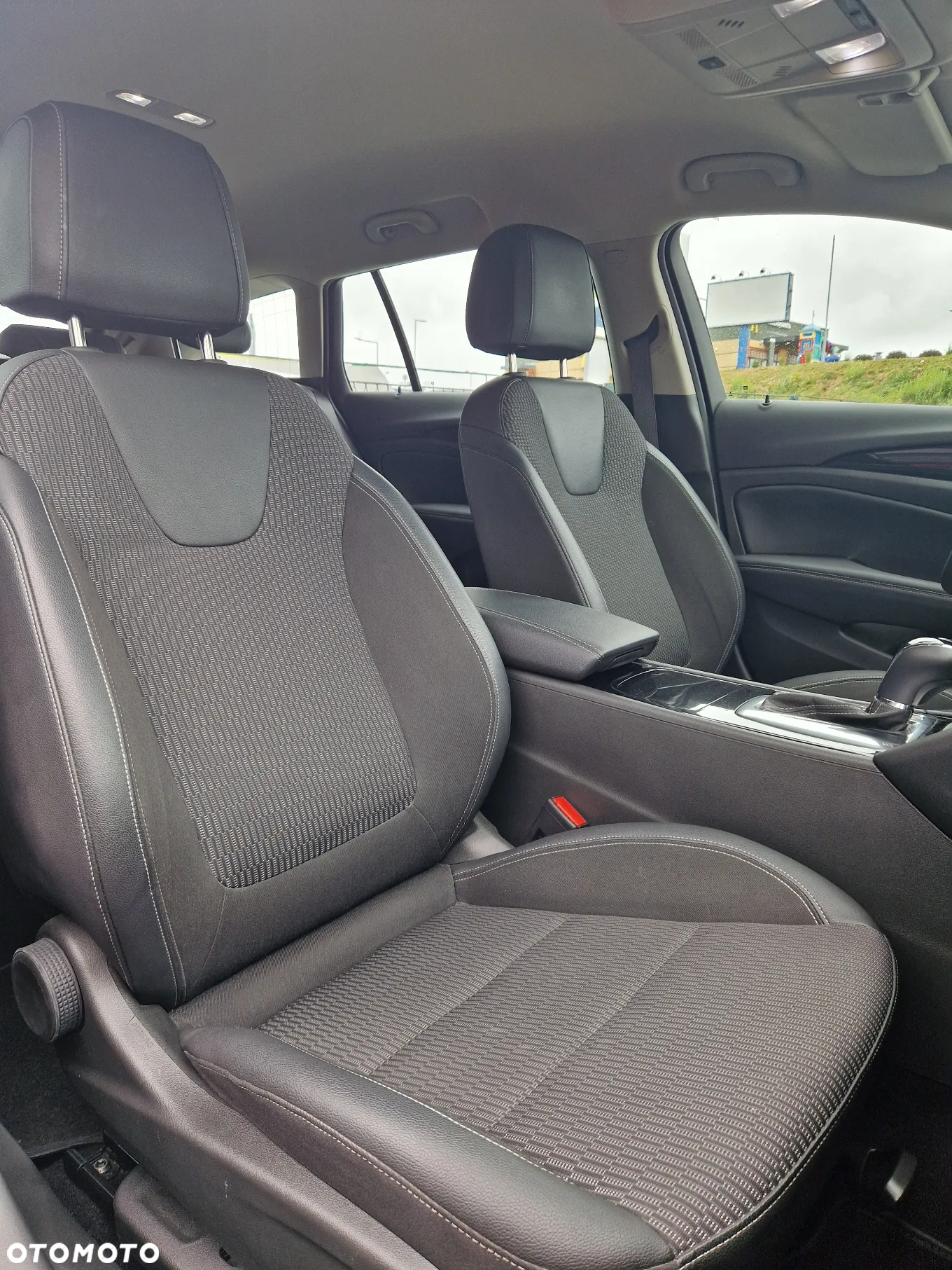 Opel Insignia 2.0 CDTI Elegance S&S - 17