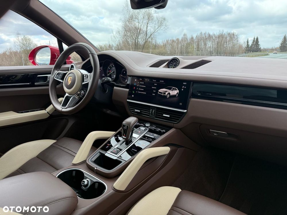 Porsche Cayenne - 8