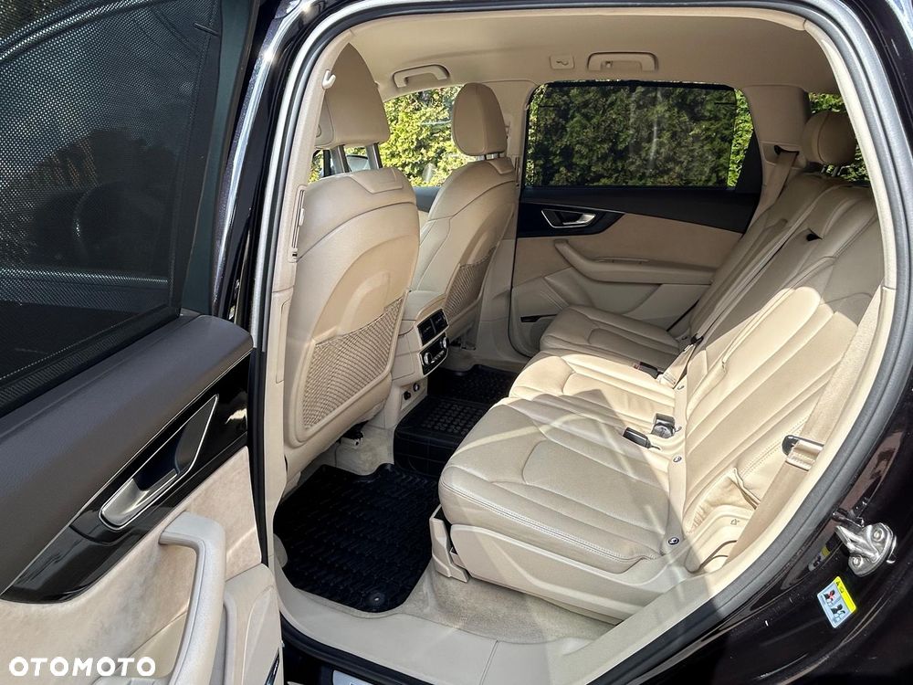 Audi Q7 - 3