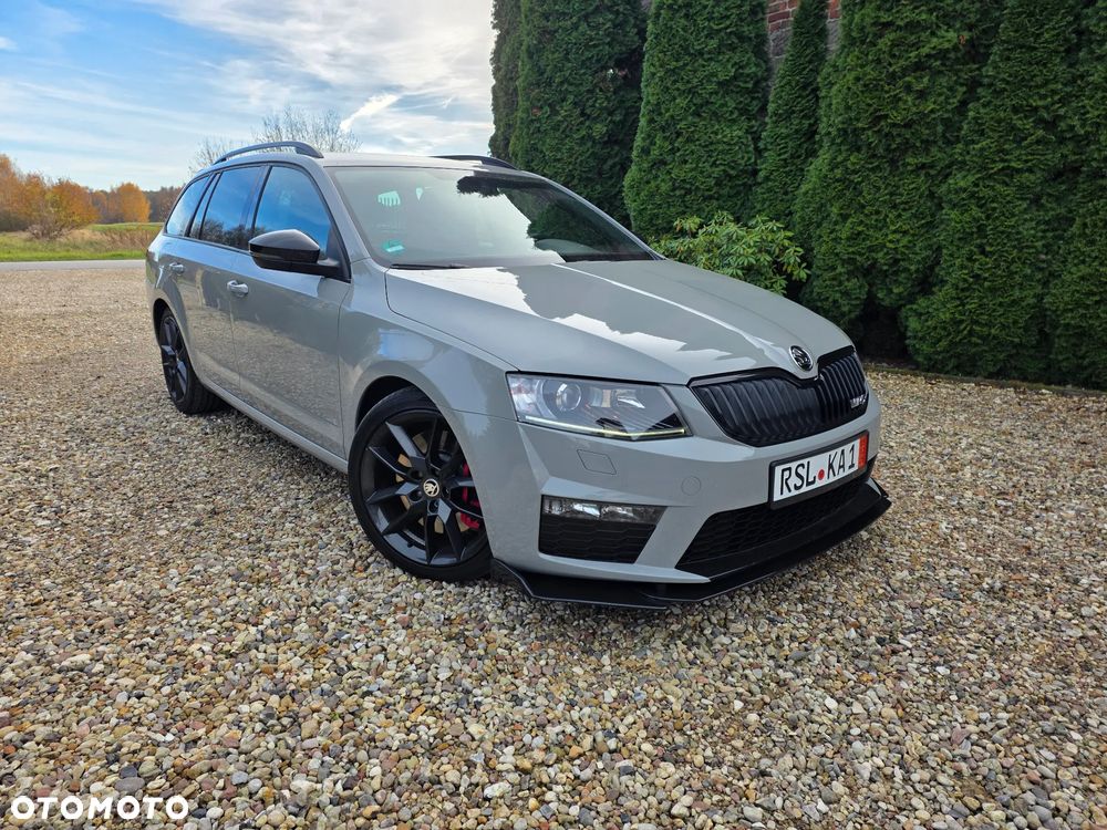 Skoda Octavia ver-combi-2-0-tdi-dsg-rs - 4