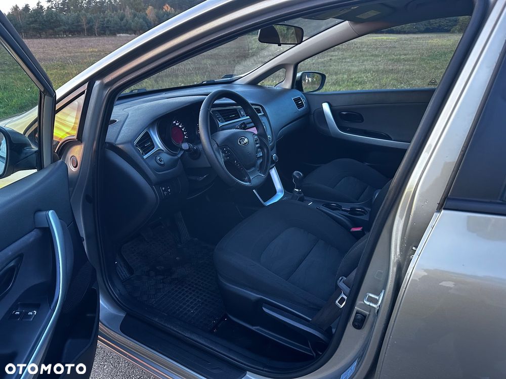 Kia Ceed 1.6 GDI Business Line - 7