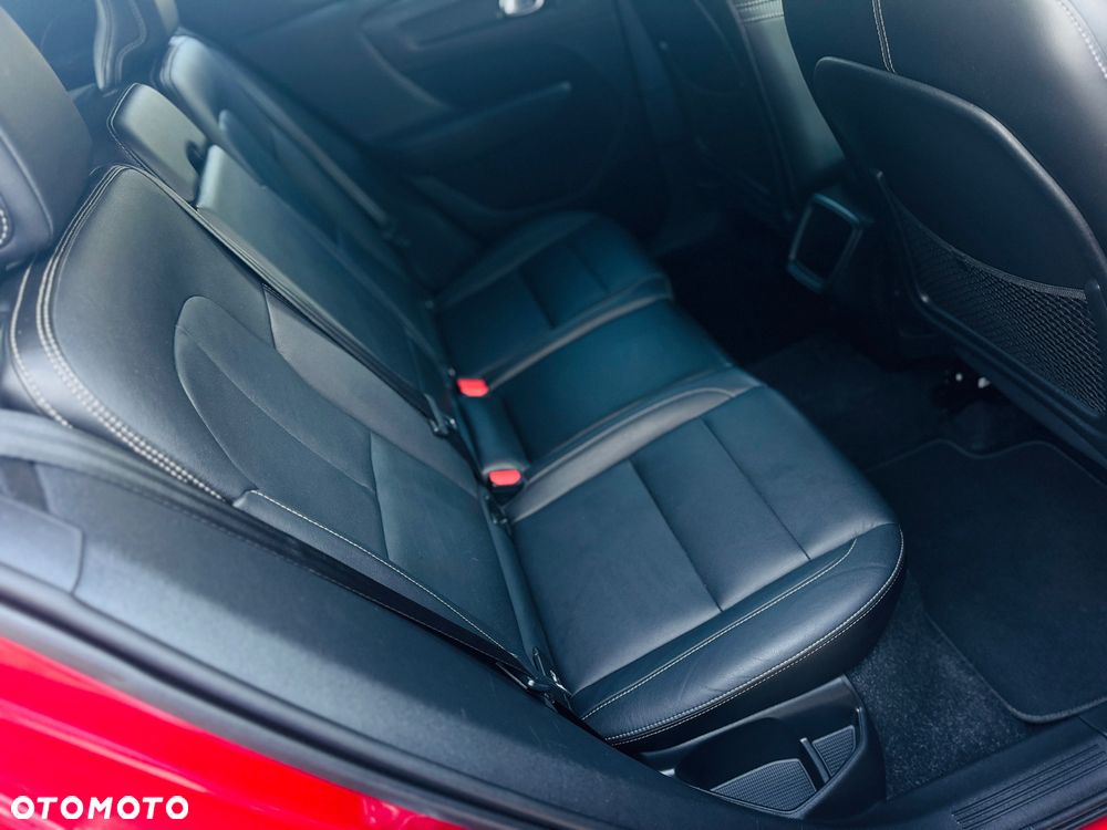 Volvo XC 40 D4 AWD Geartronic Inscription - 13
