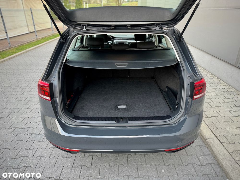 Volkswagen Passat 1.5 TSI EVO Business - 9