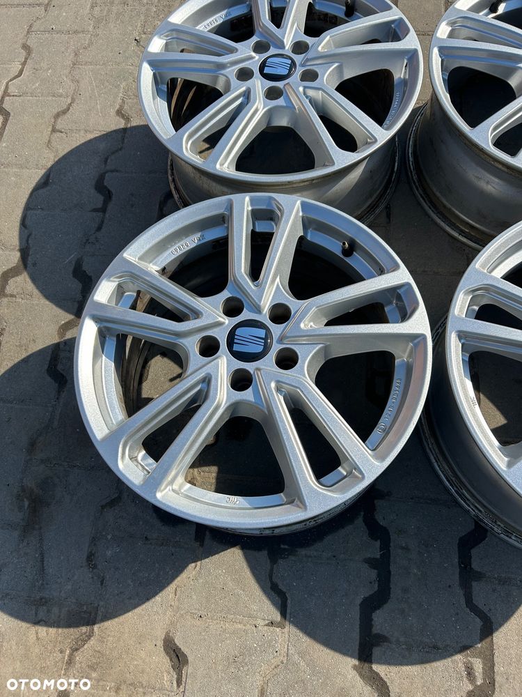 Alufelgi Seat Leon III IV Cupra 17 cali 5x112 Volkswagen Skoa Audi  Golf 7 8 A3 8V 8Y Octavia III IV - 6