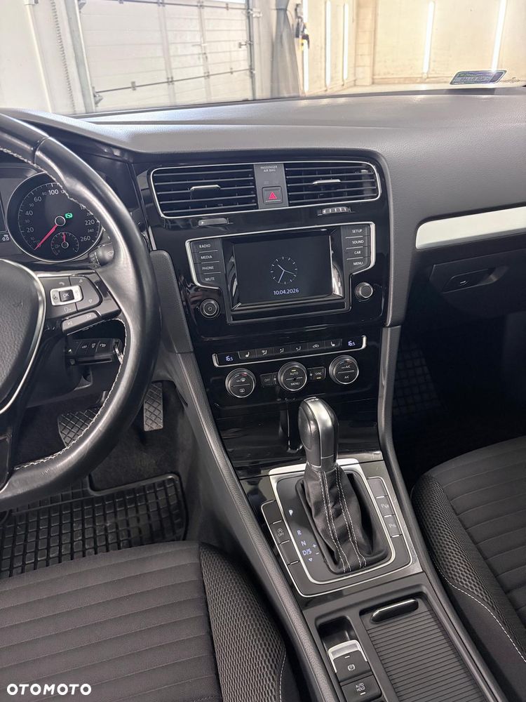 Volkswagen Golf 2.0 TDI (BlueMotion Technology) DSG Comfortline - 12