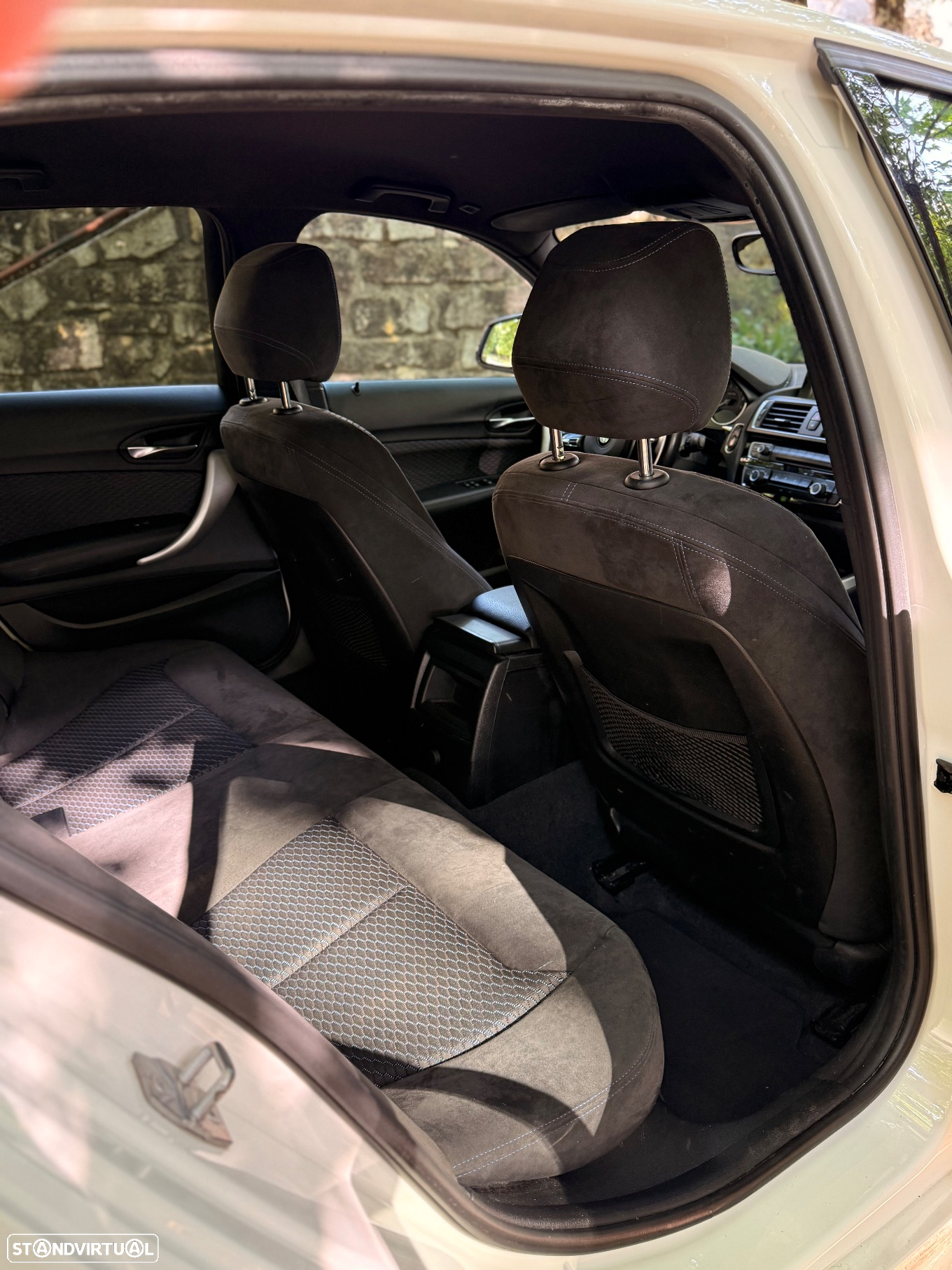 BMW 118 i Pack M - 17