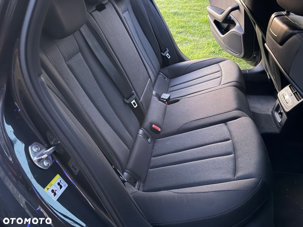 Audi A4 Limousine 35 TFSI mHEV S tronic - 25