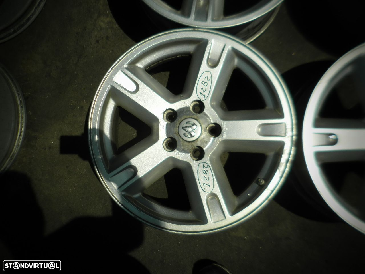 Jogo De Jantes Jgjant1282 DODGE NITRO 2007 2.7 177CV 5P PRETO ET80 7X17 5X114.5 71.7MM - 2
