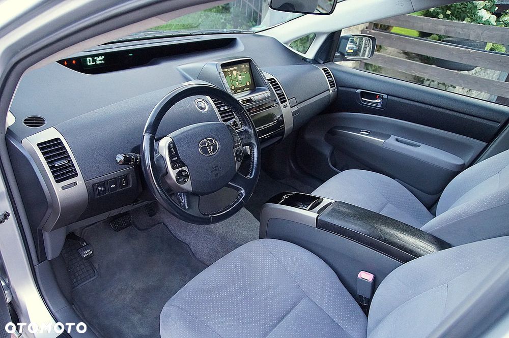 Toyota Prius 1.5 VVT-i Prestige - 10