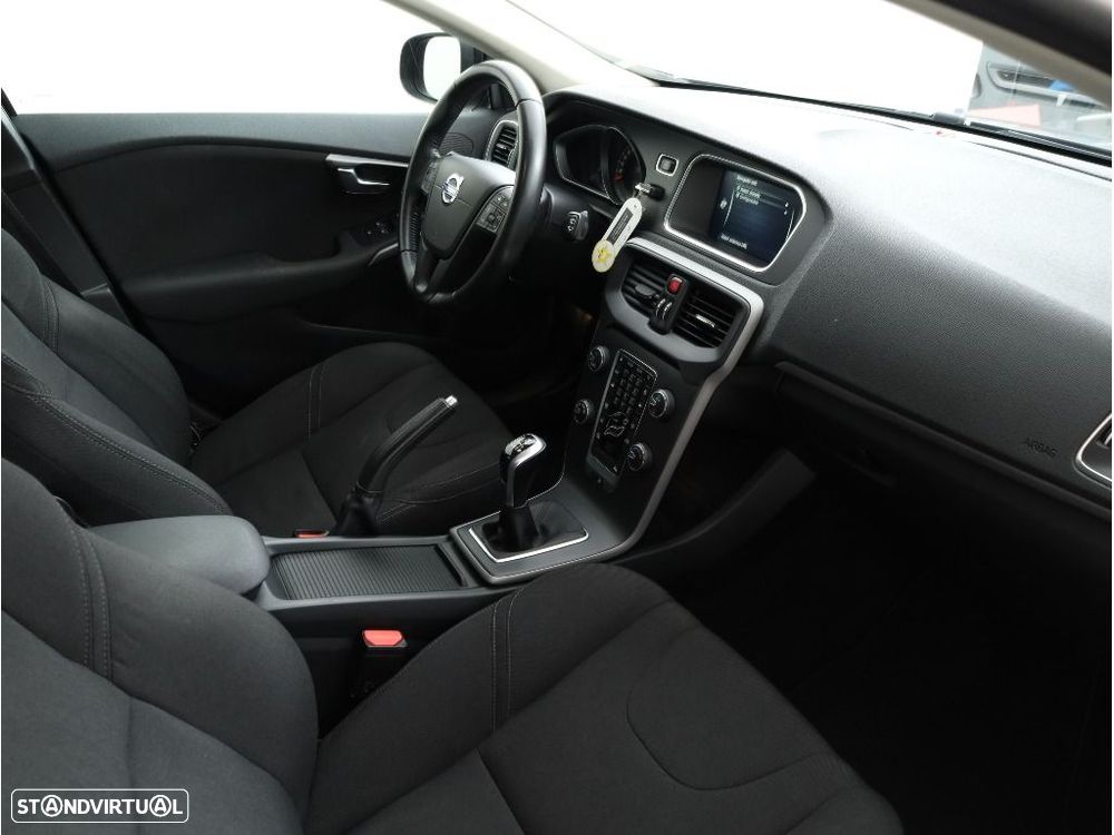 Volvo V40 2.0 D2 Kinetic Eco - 19