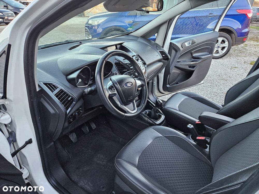 Ford EcoSport 1.5 TDCi TITANIUM - 22