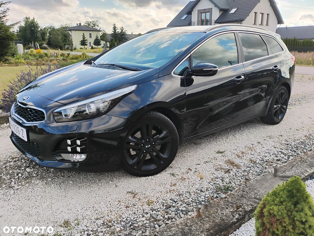 Kia Ceed 1.6 CRDi GT Line - 4